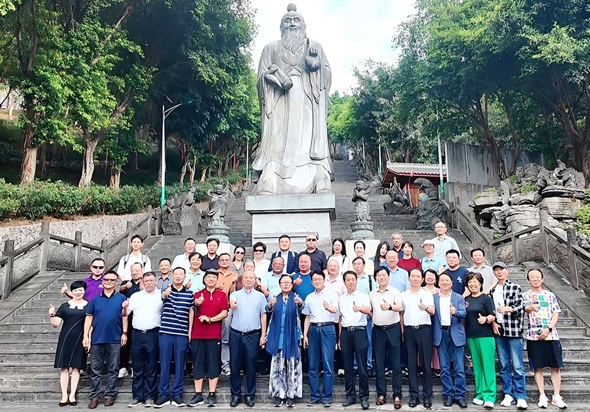 走进纯贵坊酱香酒酿酒基地