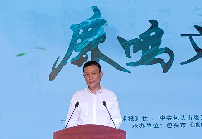 蘇煜宣讀青春寫作宣言a
