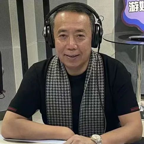宏斌