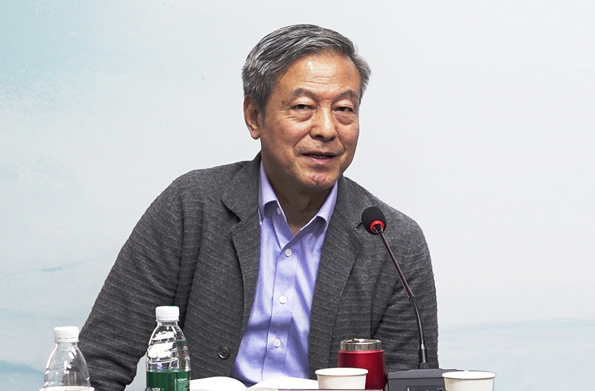 梁鸿鹰