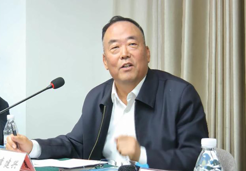 李建兴