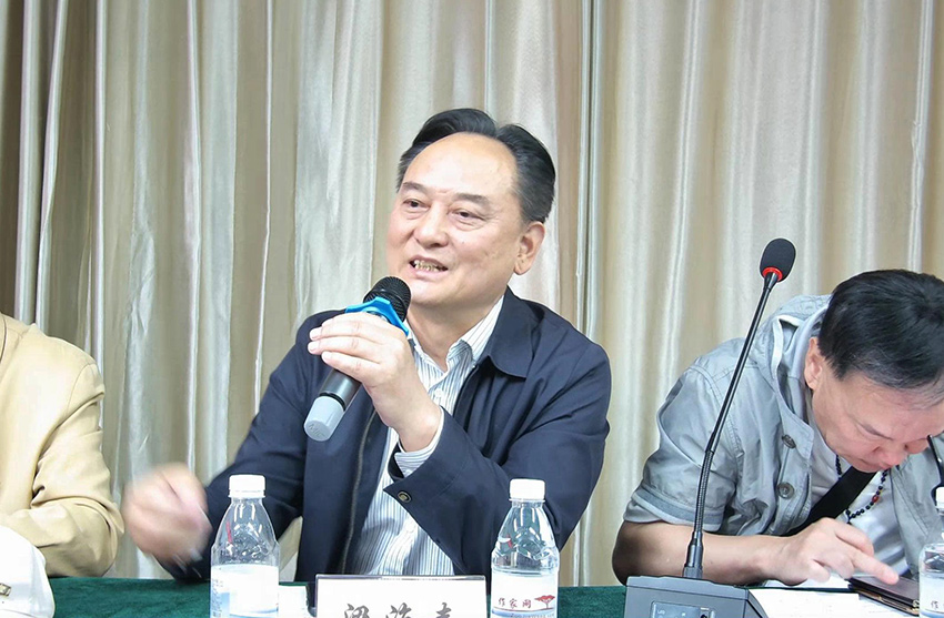 梁海春