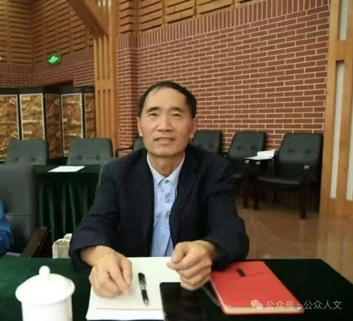杨青雲 近照