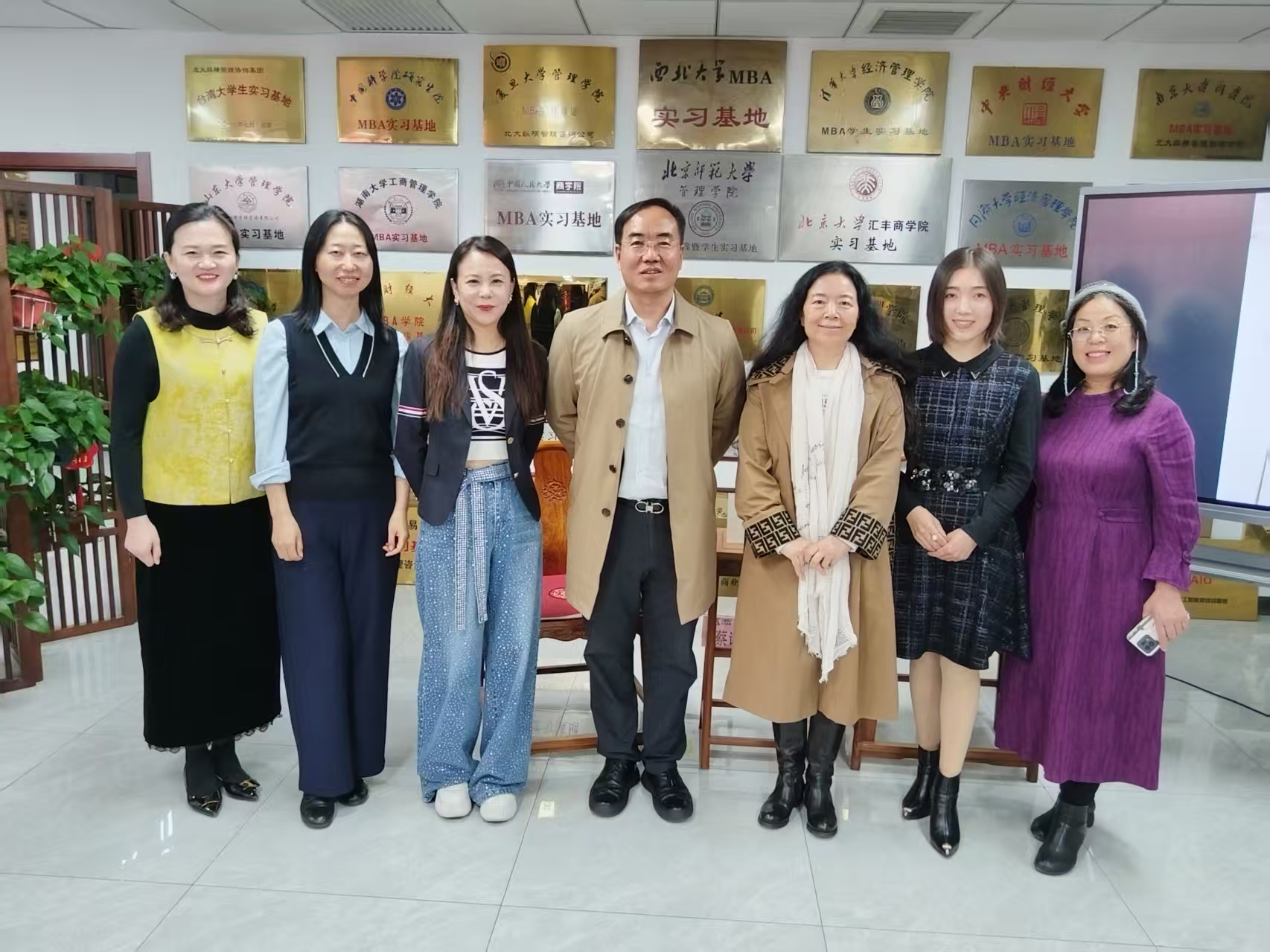 图片23 图片23